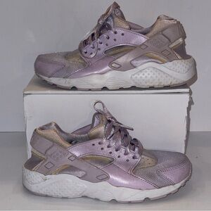 Nike Air Huarache Run Girls Sneakers Size 6Y purple Athletic Shoes